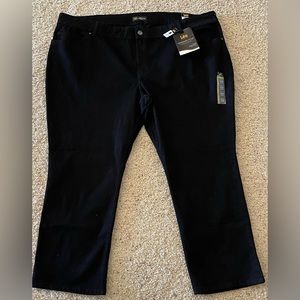 Lee Plus Regular Fit Straight Leg Mid Rise Soft Premium Legendary Style Denim